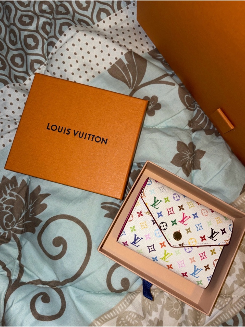 Louis Vuitton White Multicolor Monogram Speedy 25 & Victorine wallet pair - Picture 4 of 10